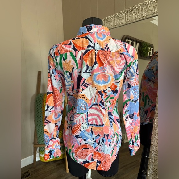 Talbots • Multi Color Abstract Floral Button Down - Picture 4 of 8